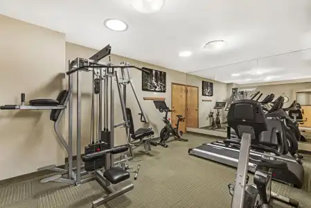 Best Western Plus Silver Saddle Inn - 21