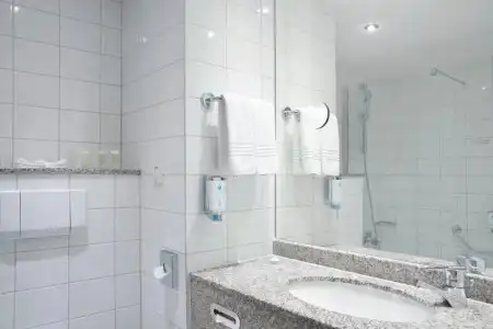 Courtyard by Marriott Dresden - 57