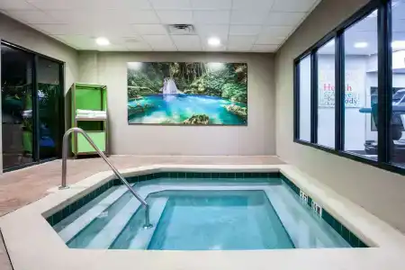 Wingate by Wyndham - Orlando International Airport - 10