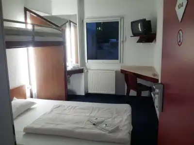Motel 24h Hannover - 1