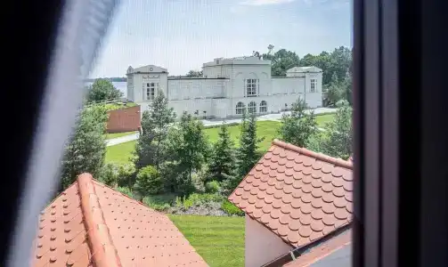 Hraniční zámeček - 84