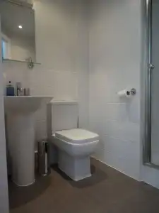 Aquarium Guest House - 8