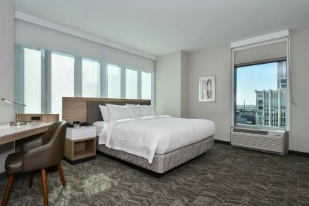 SpringHill Suites Charlotte City Center - 19