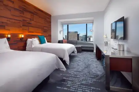 W Seattle - 1