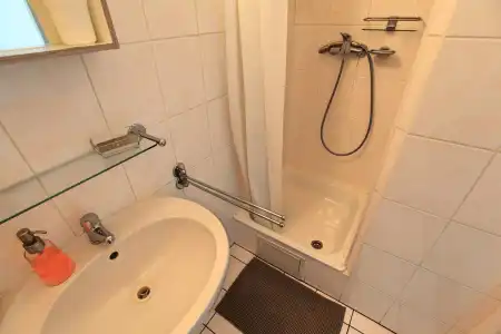 Angel City Apartments - 9