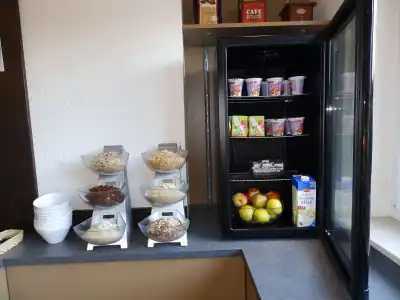 H41 Inn Hostel - 10