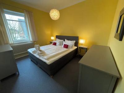 Schollers Restaurant & - 63