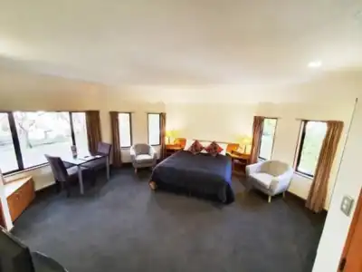 Fitzherbert Castle Motel - 39