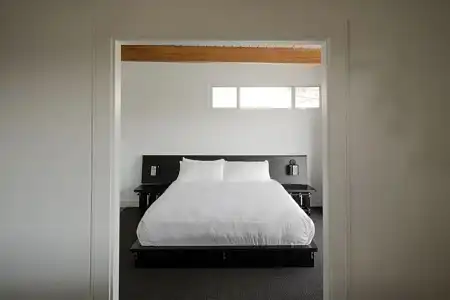 Hollywood Hills - 25