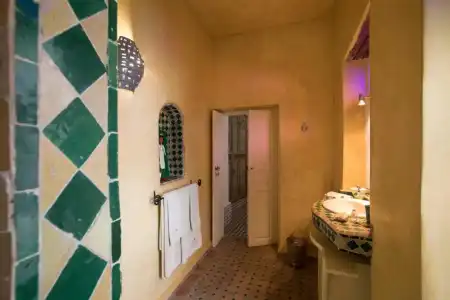 Riad  Emotion - 71