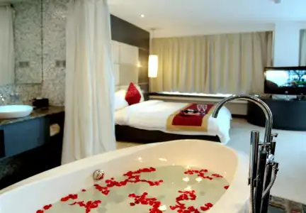 The Hanoi Club & Residences - 2