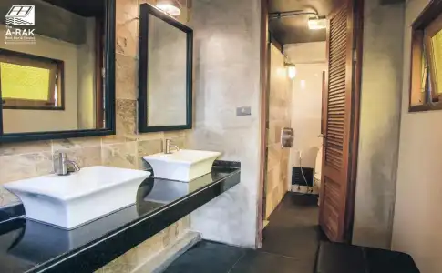 The Arak Bed Bar and Hostel - 6