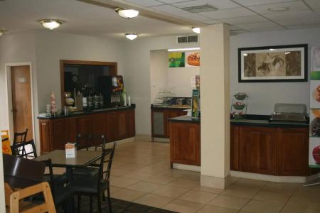 Quality Inn Fredericksburg-Central Park Area - 33