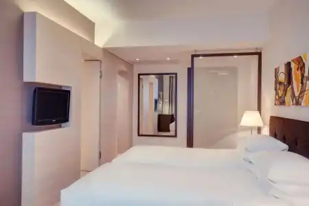 DoubleTree by Hilton Kosice - 51