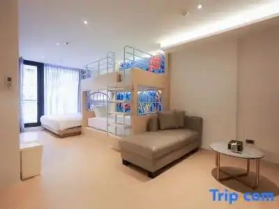 Balcony Seaside Sriracha & Serviced Apartments (SHA Extra Plus) - 271