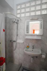 Afroditi Syros - 8