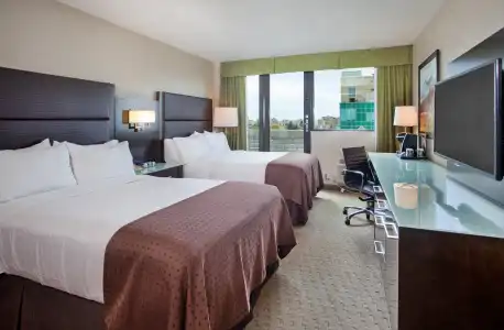 Holiday Inn Vancouver-Centre - 37