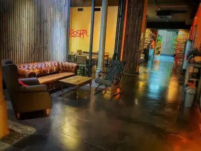 Poshtel Bilbao Premium Hostel - 28