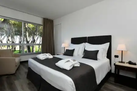 Bellevue & Resort - 120