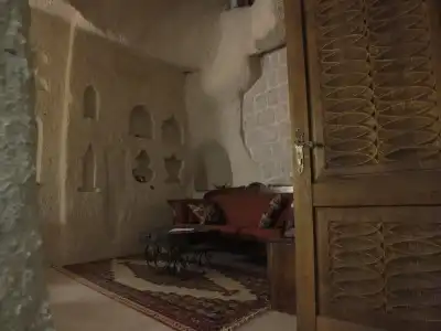 Hu of Cappadocia - 12