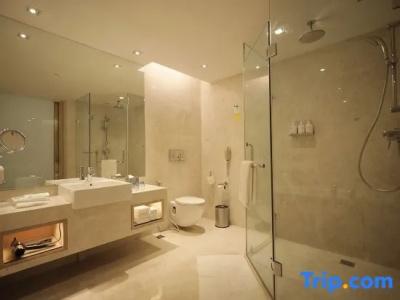 Holiday Inn Mumbai International Airport by IHG - 103