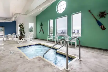 Comfort Suites at Par 4 Resort - 13