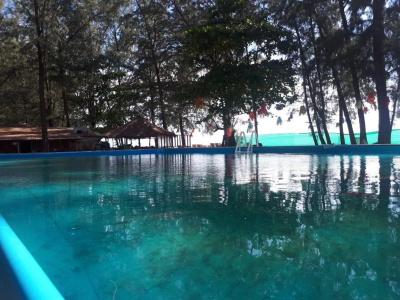 Eco Lanta Hideaway Beach Resort - 8