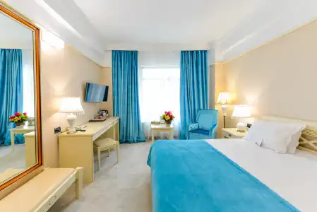 Phoenicia Grand - 2