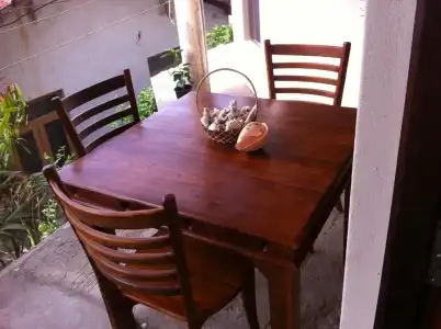Bee Nest Bed & Breakfast - 1