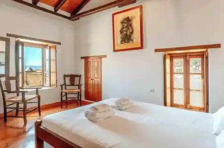Goulas Traditional Guesthouse - 40