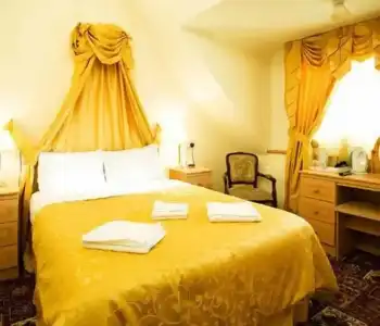 Acorn Guest House - 4