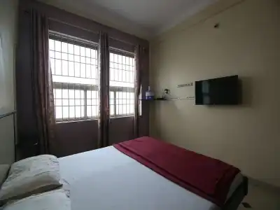 Royal Regency Lodge - 6