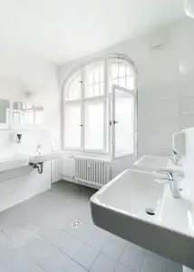 Three Little Pigs Hostel - Your Berlin Castle - 41
