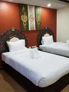 White Boutique and Spa - 4