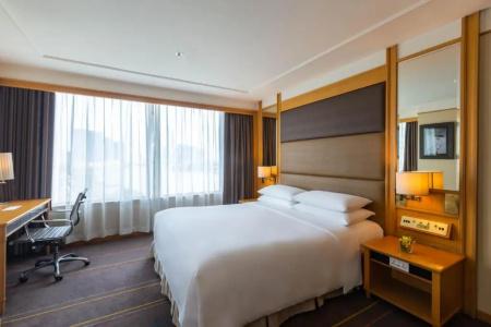 Renaissance Riverside Saigon - 91