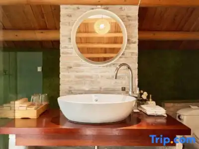 Yuequ yunshang Guesthouse - 105