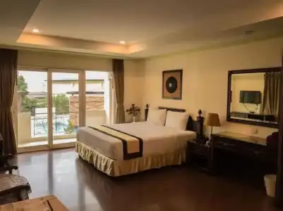 Eurasia Boutique - 17