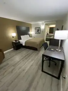 Quality Inn Branson - Hwy 76 Central - 56