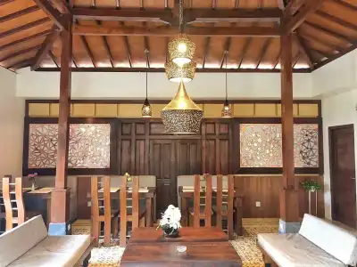 Puri Langenarjan Guesthouse - 9