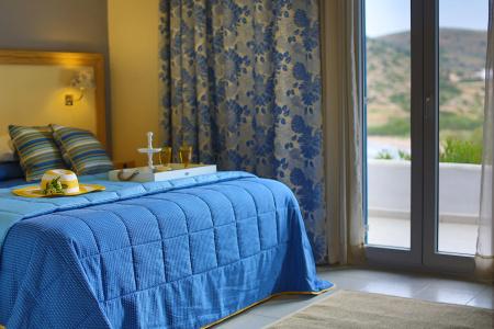 Dolphin Bay Seaside Resort & Suites - 5