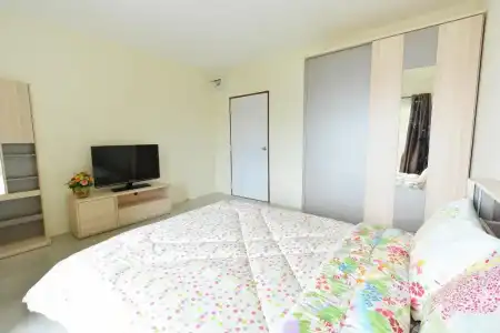 42 Place Service Apartment - 21
