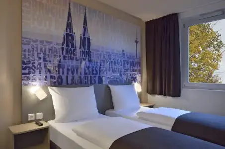 B&B Köln-West - 30