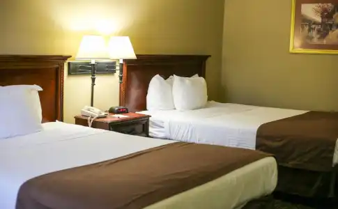 Breckinridge Inn - 2