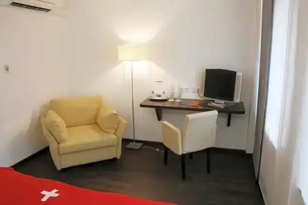 Helvetia Rooms - Self Check-In - 81