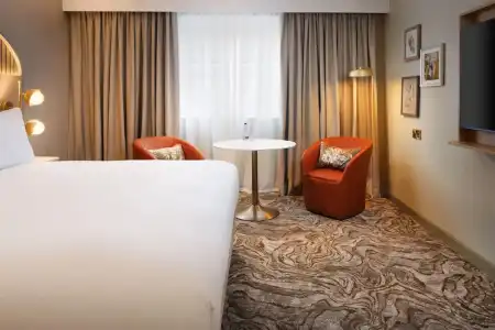 DoubleTree by Hilton Bristol North - 75
