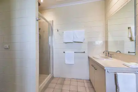 Allambi Holiday Apartments - 9