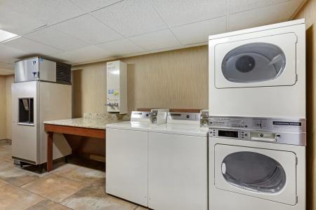Best Western Plus GranTree Inn - 37