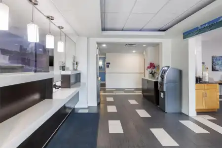 SureStay Plus By Best Western Niagara Falls East - 2