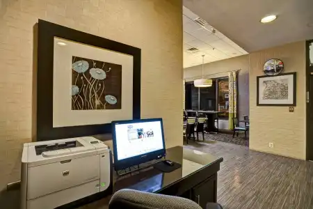 Hampton Inn Norfolk-Naval Base - 36
