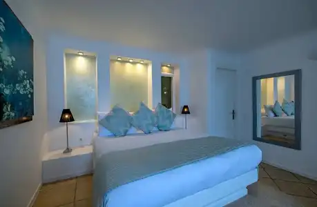 Above Blue Suites - 136